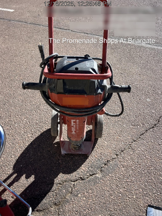 2023 HILTI TE 3000-AVR