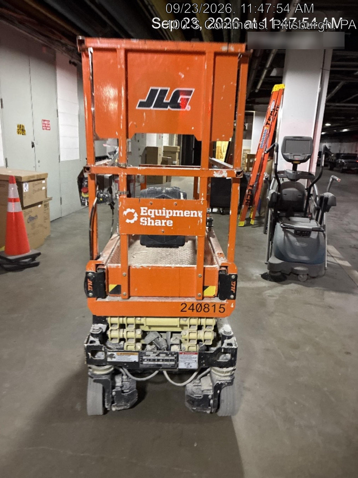 2022 JLG ES1330L