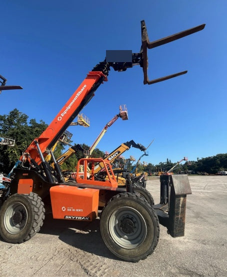 2023 SKYTRAK 12054