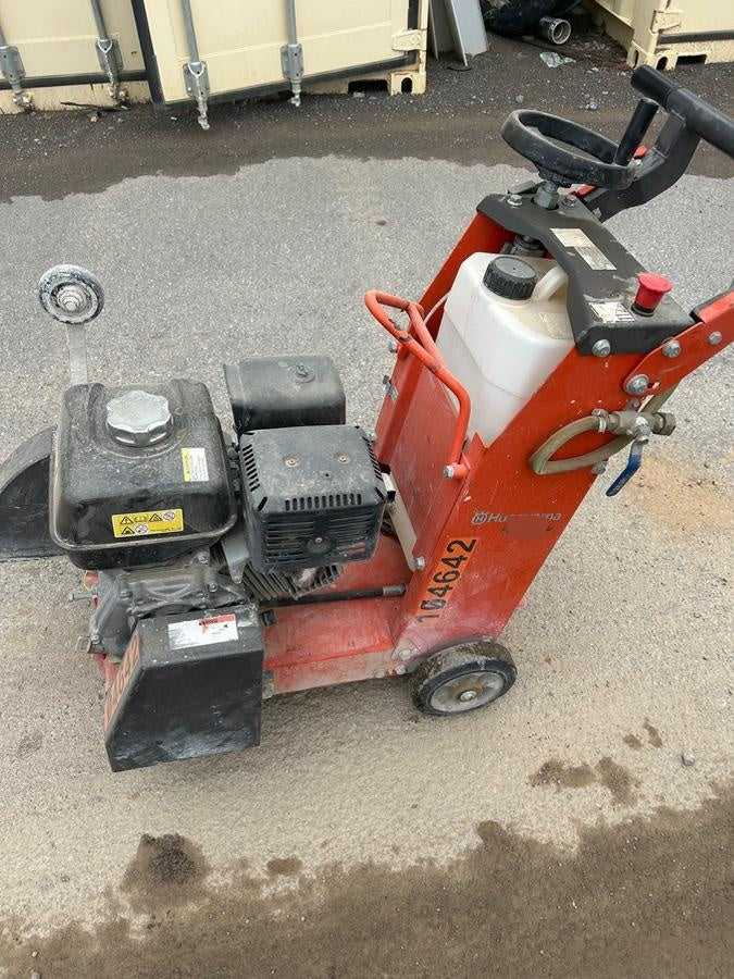 2020 HUSQVARNA FS 400