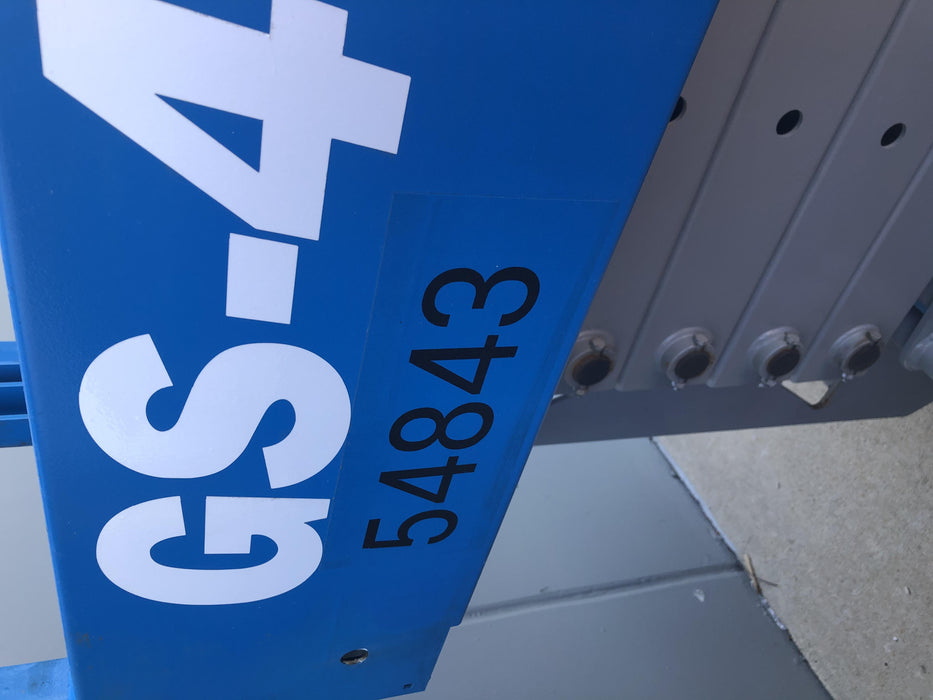 2019 Genie GS-4047 Folding rails with half height swing gate