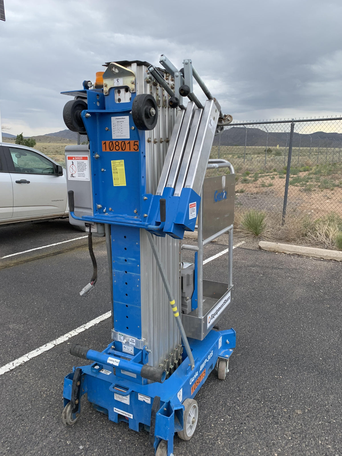 2020 GENIE AWP-30S