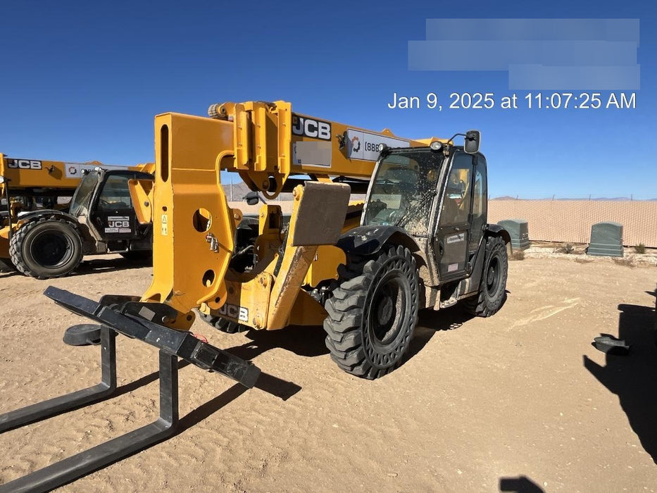 2019 JCB 512-56 Cab/Heat/Air, 109 HP, Solid Tires, STD Worklight, Beacon, Aux Hydraulics, Lifting Eye, Back up Alarm w/66" Carriage/60" Forks