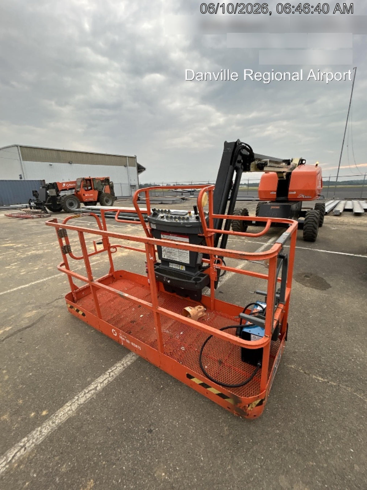 2024 JLG 460SJ