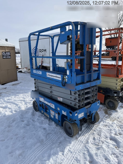 2020 Genie GS-1930 Fixed rails with chain entry gate - Pre A92.20