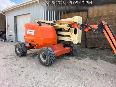 2019 JLG 450AJ