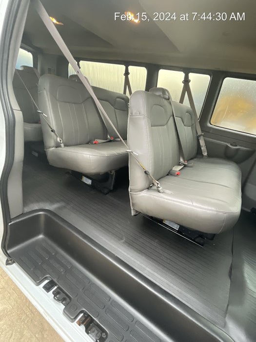 2023 CHEVROLET Express Van - Rental