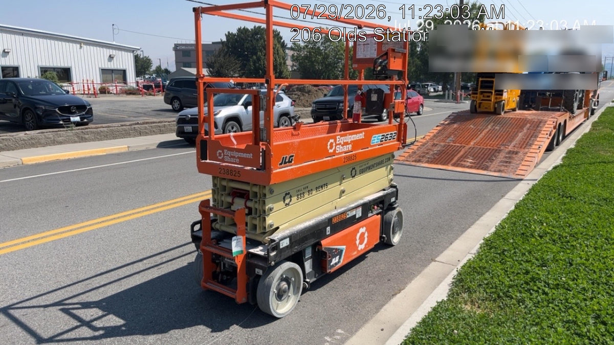 2022 JLG ES2632