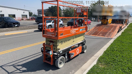 2022 JLG ES2632