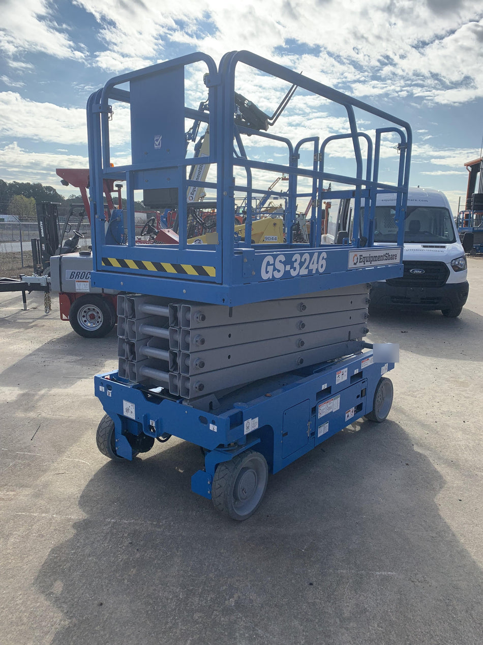2022 GENIE GS-3246