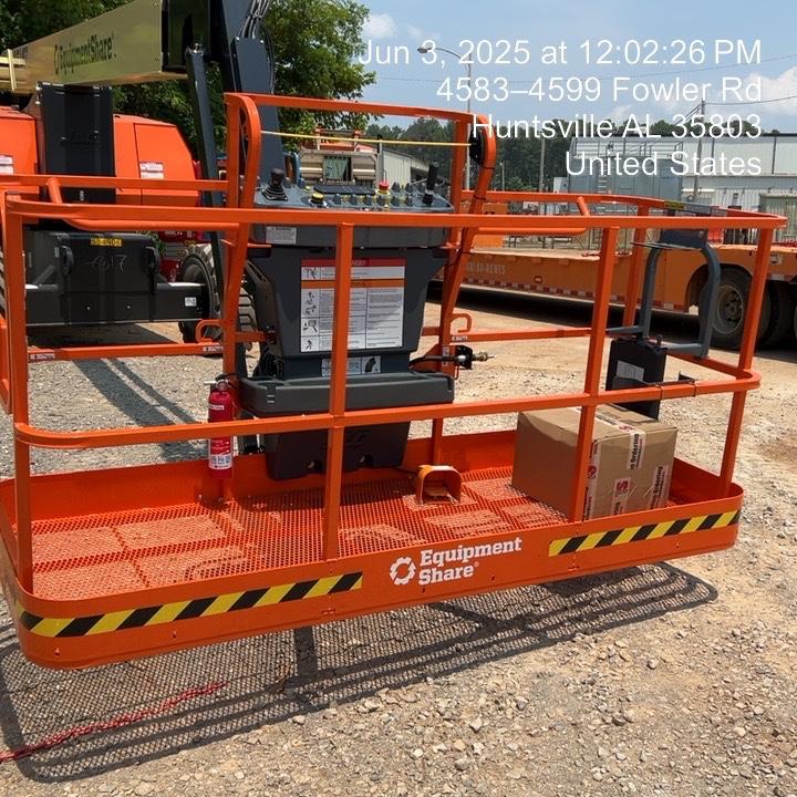 2025 JLG 800AJ