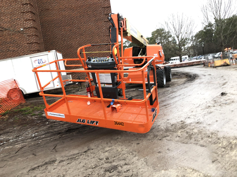 2019 JLG 660SJ