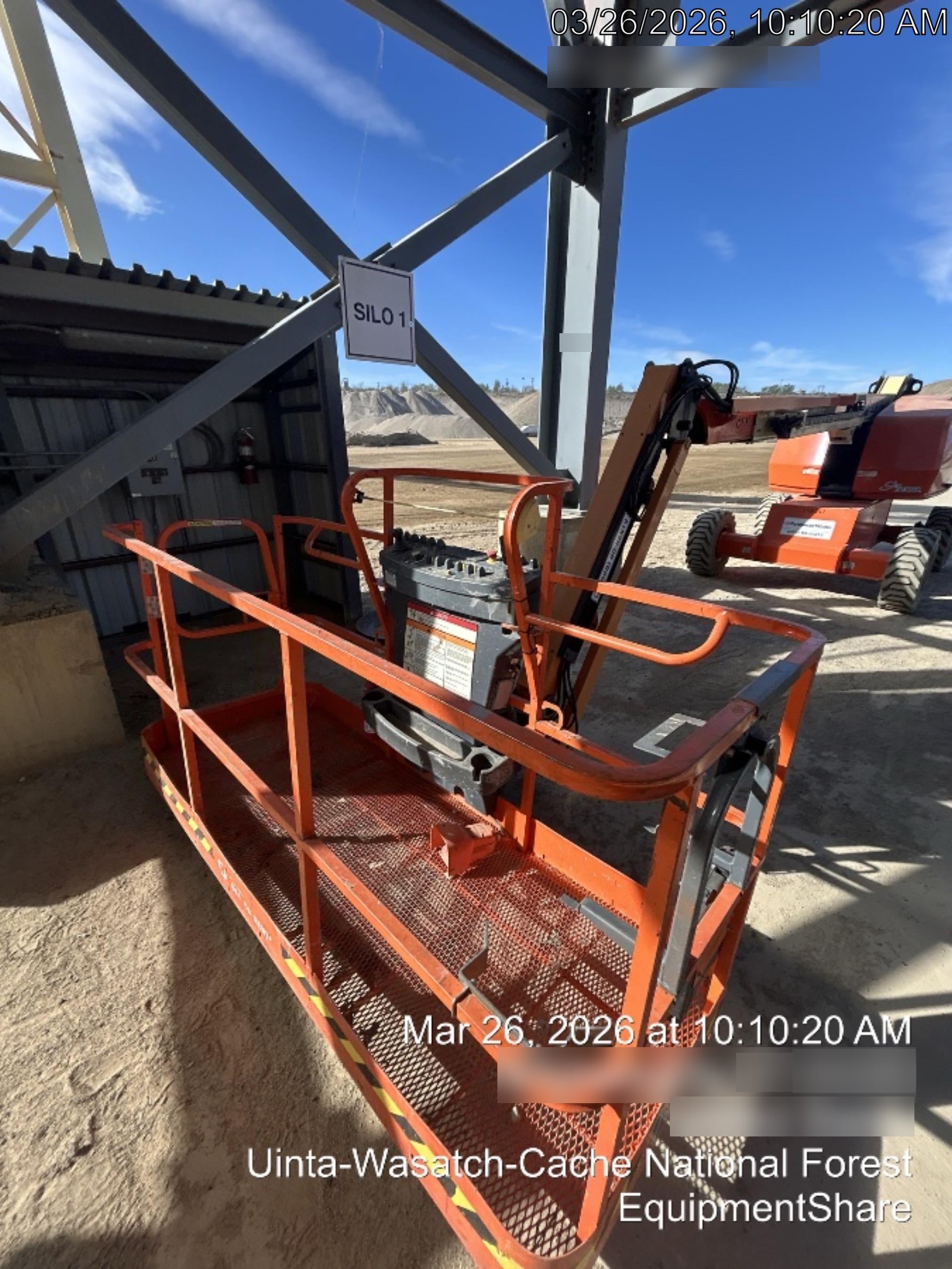 2023 JLG 460SJ