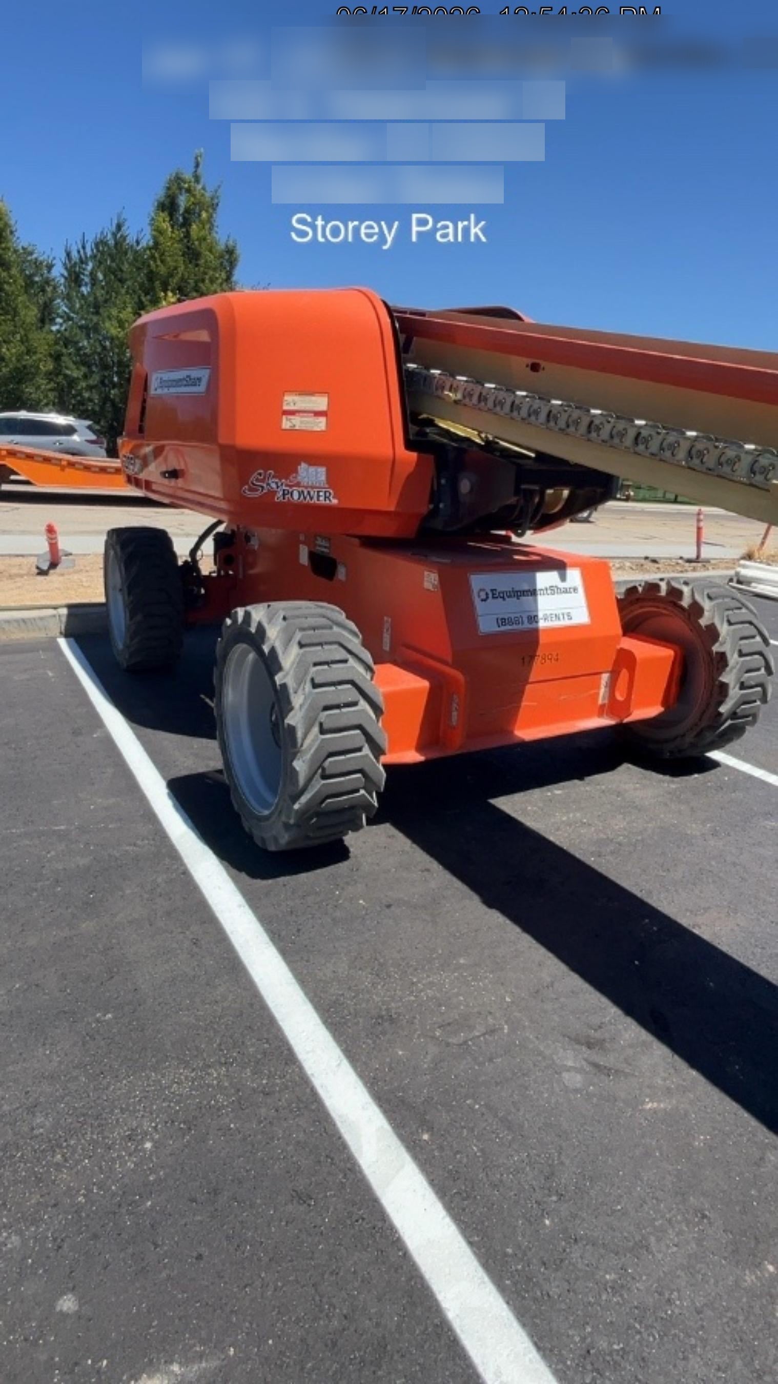 2021 JLG 600S
