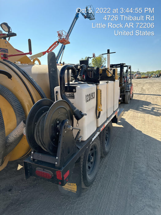 2021 Vac-Tron LP573XDT 500 Gallon Debris Tank w/ Hydraulic Tilt, two (2) 100 Gallon Water Tanks, Low Profile Torsion Axles (12,000 GVWR)