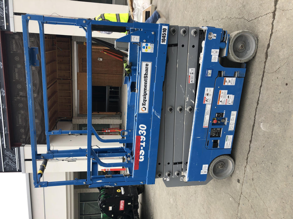 2020 Genie GS-1930 Solid Non Marking Tires, Beacon, Folding rails with half height swing gate, 800W Inverter