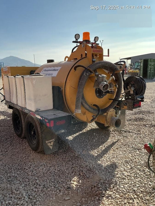 2023 Vac-Tron LP573XDT T4 Koehler Diesel Engine, 500 Gallon Debris Tank, x2 100 Gallon Water Tanks
