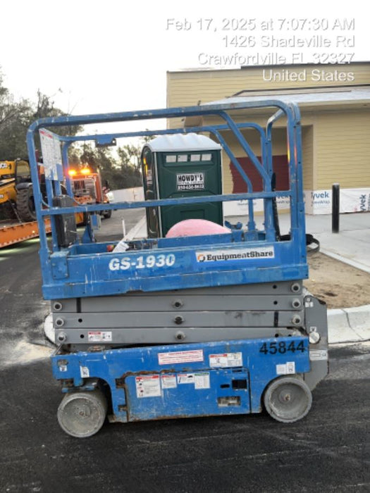 2019 Genie GS-1930 Fixed rails with chain Entry