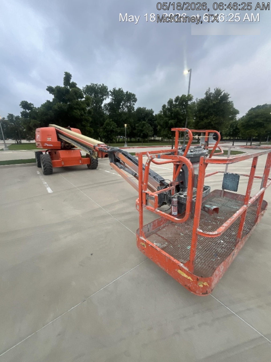 2022 JLG 660SJ