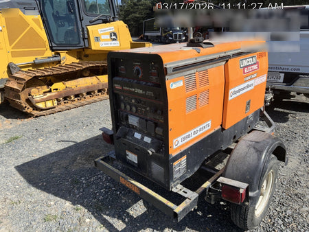 2021 Lincoln Electric Vantage 322 Vantage 322 Ready Pak 3 w/ Decals, ORANGE (includes trailer, cable rack, fender light kit) NO Telematics
