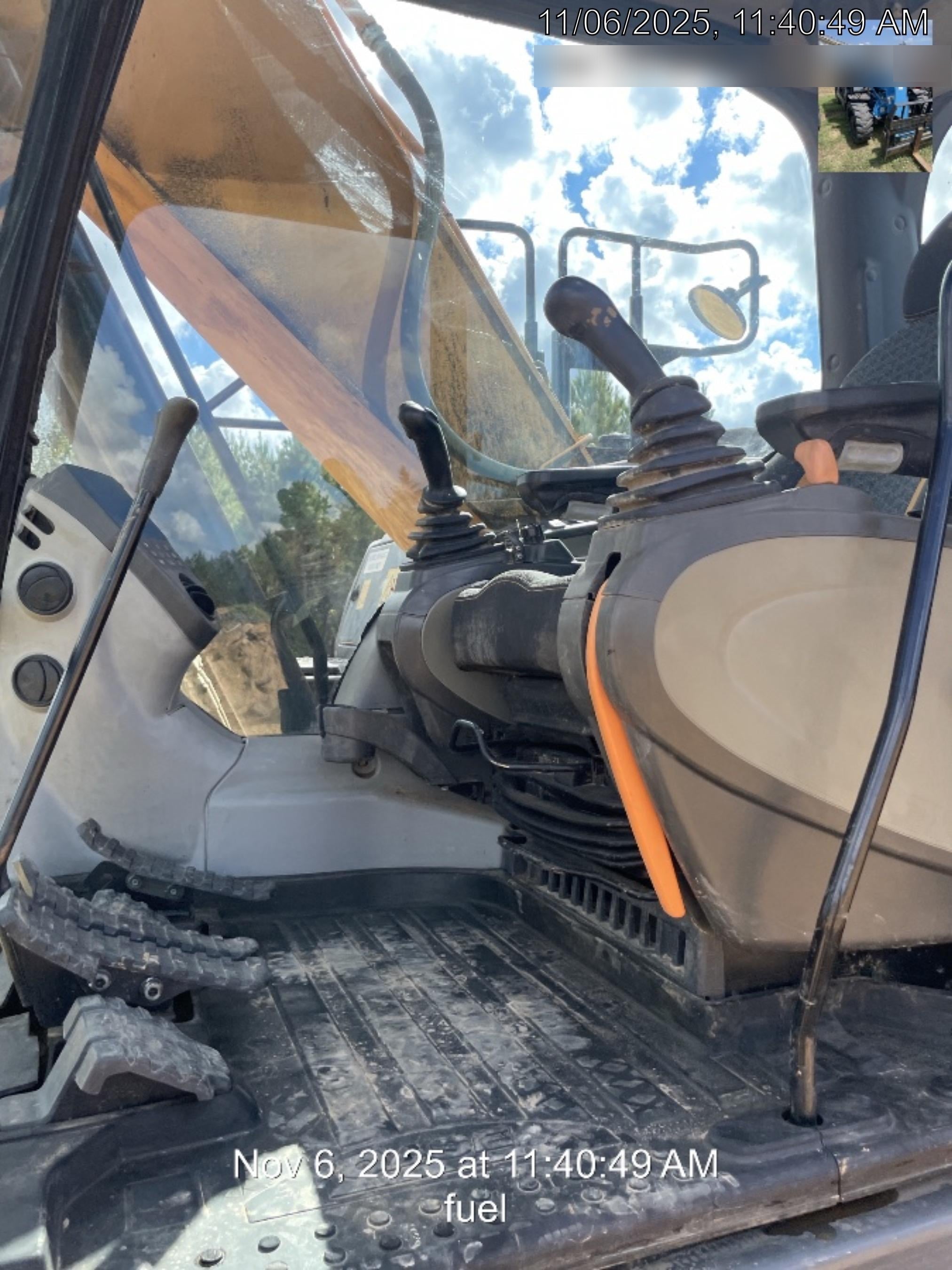 2021 CASE CX210D