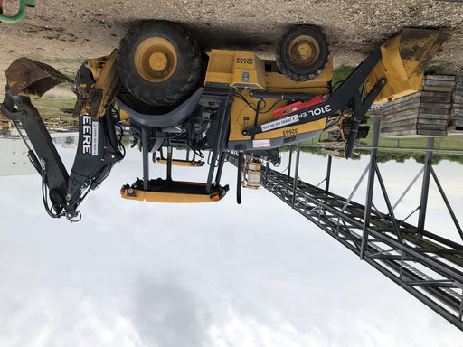 2019 John Deere 310LEP - Extendable Stick 4WD, Canopy, Extendable dipper, ISO Controls, Rear Auxiliary Hydraulics, Manual QC, Buckets: 12”, 18”, and 24”, 5 Year/5,000 Hr Extended Powertrain and Hydraulics Warranty