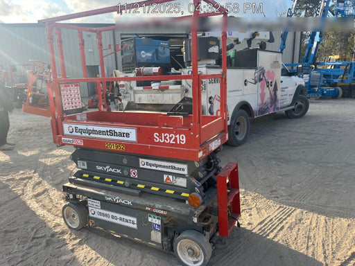 2021 SKYJACK SJ3219