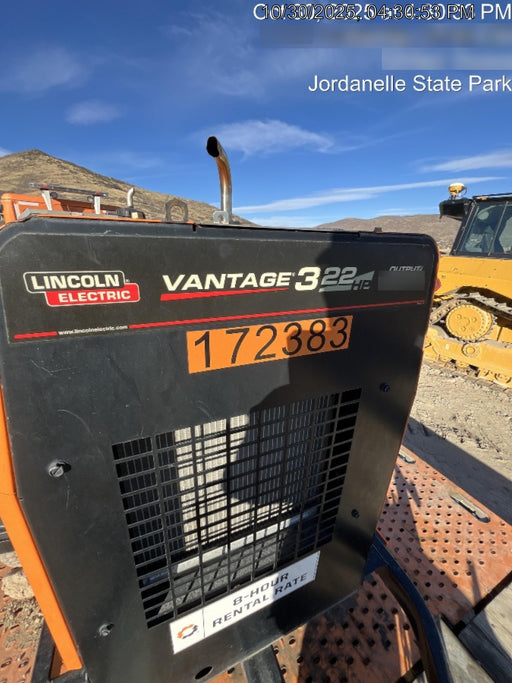 2021 Lincoln Electric Vantage 322 Vantage 322 Ready Pak 3 w/ Decals, ORANGE (includes trailer, cable rack, fender light kit) NO Telematics