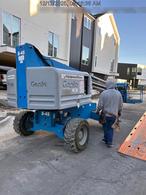 2018 GENIE S-45
