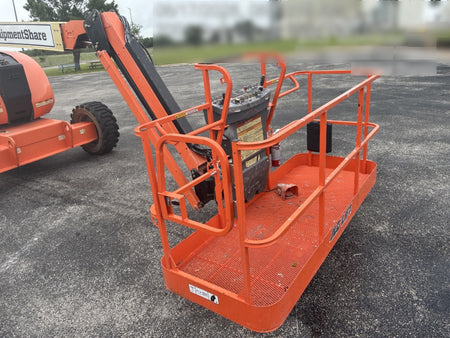 2019 JLG 600AJ