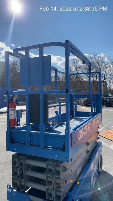 2020 Genie GS-2632 Solid NM Tires, Folding Rails with Half-Height Swing Gate, Beacon