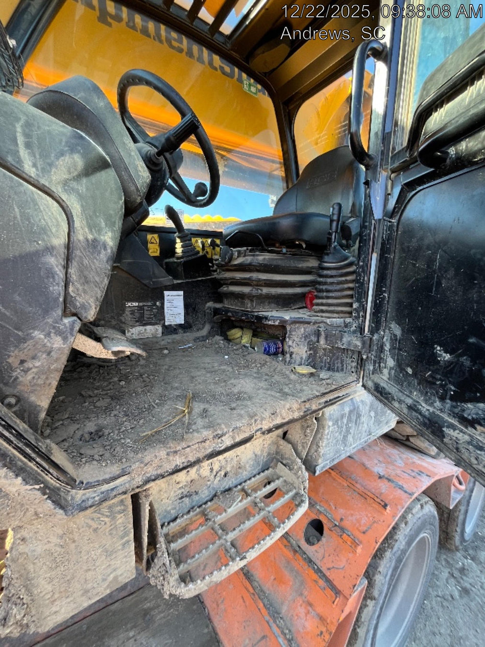 2025 JCB 512-56