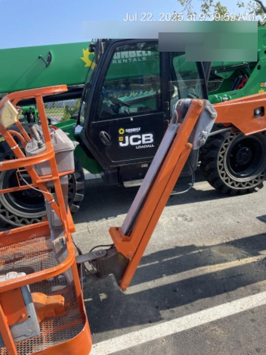 2019 JLG E450AJ