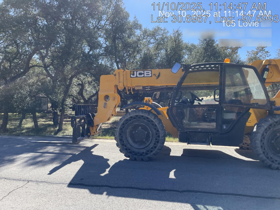 2019 JCB 509-42 JCB 509-42 Enclosed Cab, 74 HP, Solid Tires, Worklights, Beacon, Aux Hydraulics, Lifting Eye, 60" Carriage/60" Forks