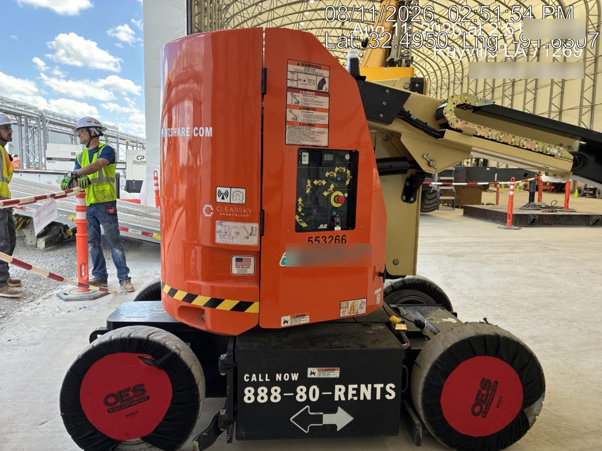 2025 JLG E300AJP