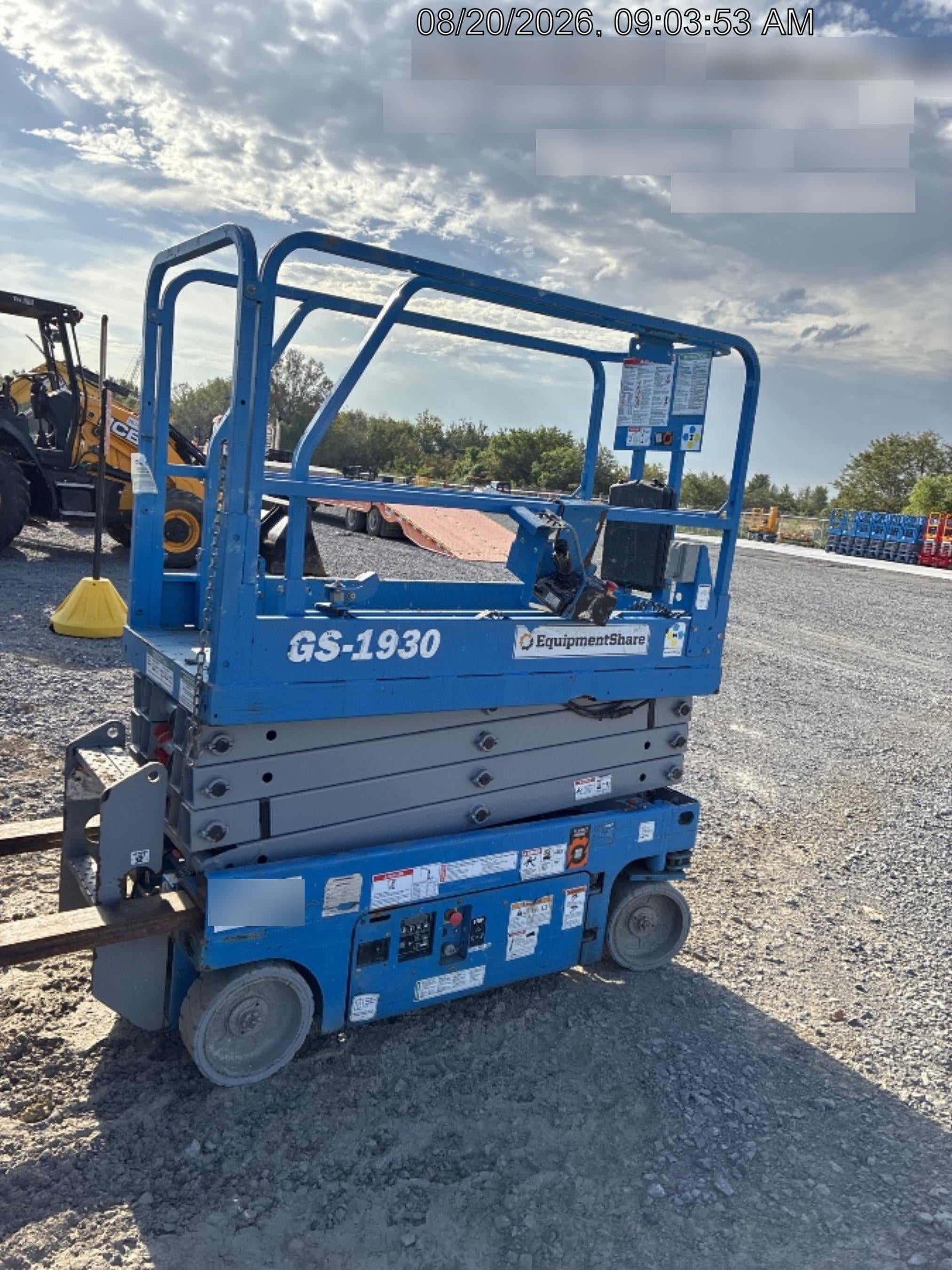 2019 Genie GS-1930 Fixed rails with chain Entry