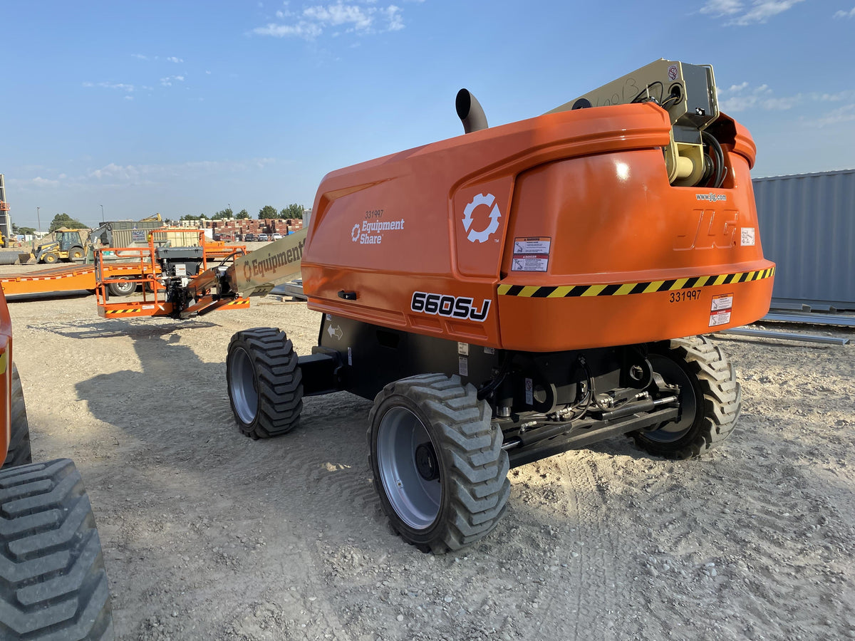 2023 JLG 660SJ