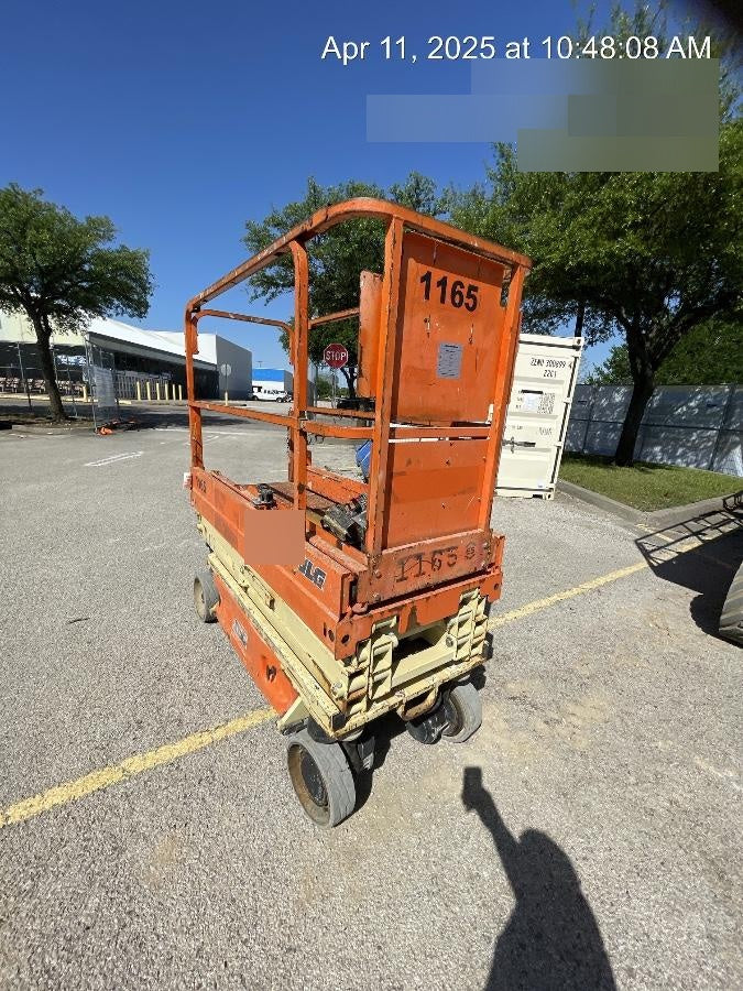 2016 JLG 1930ES