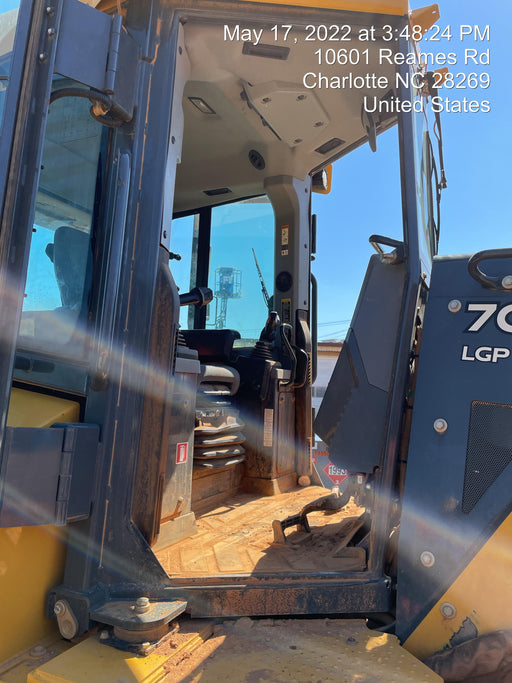 2020 JOHN DEERE 700L