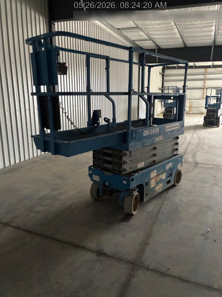2020 Genie GS-1930 Solid Non Marking Tires, Beacon, Folding rails with half height swing gate, 800W Inverter