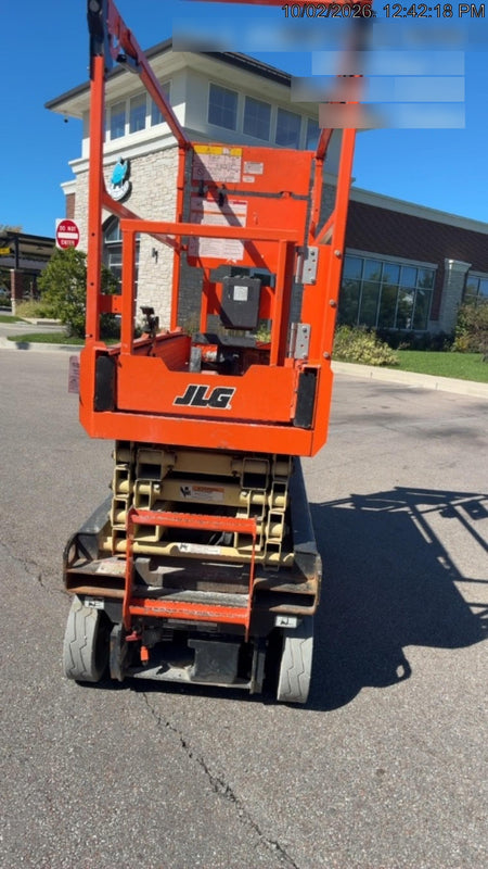 2022 JLG ES1932