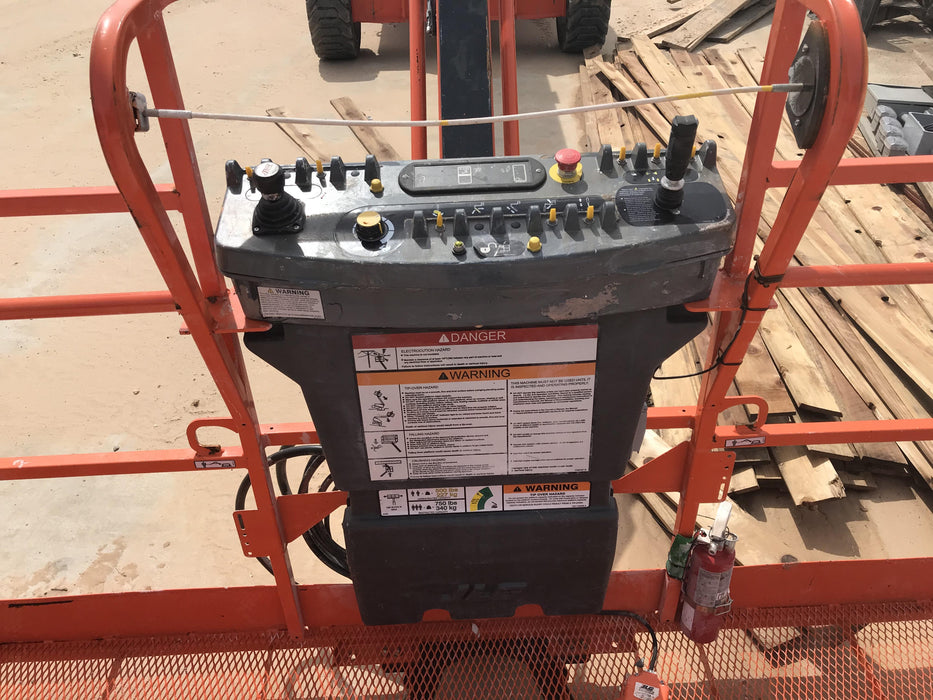2019 JLG 660SJ