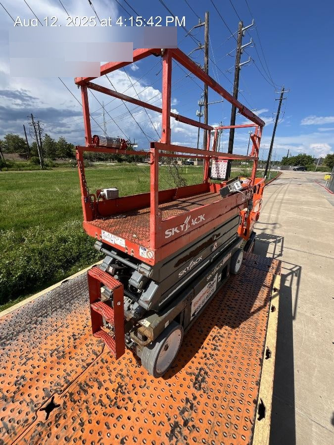 2017 Skyjack SJIII-3226 Skyjack SJ3226, Trojan Battery Set, Extended Warranty 5yr/5k hr