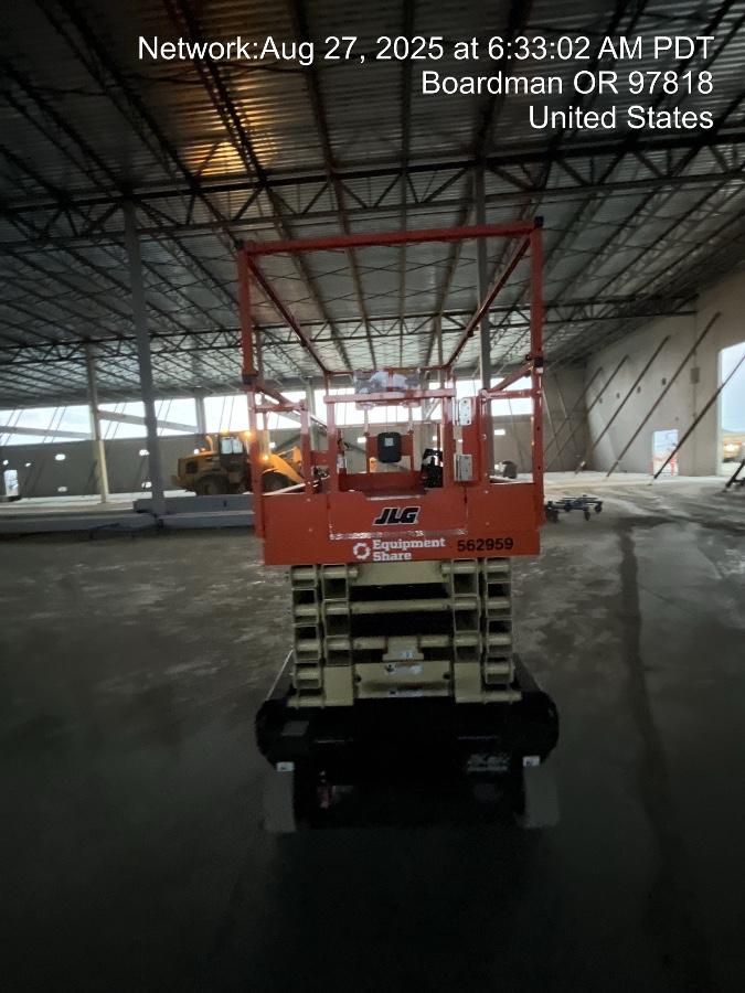 2025 JLG ES3246