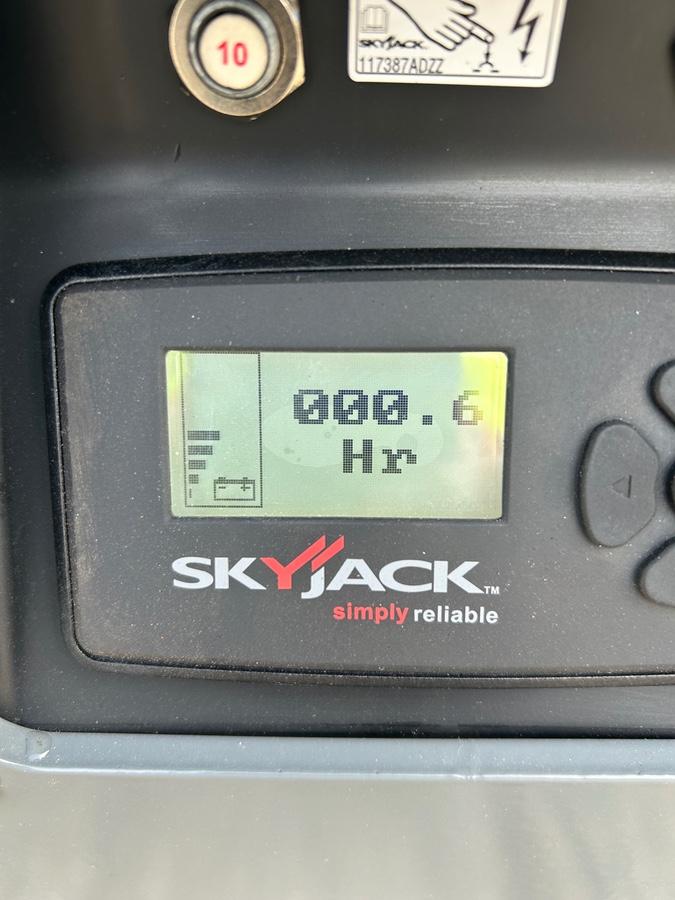 2025 SKYJACK SJ3226