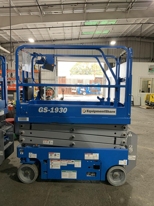 2019 Genie GS-1930 Half Height Swing Gate, 800W Inverter