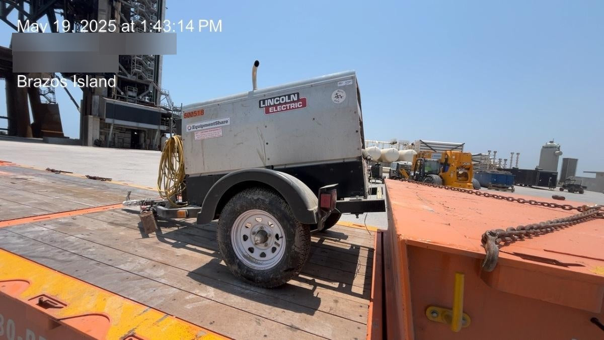 2025 LINCOLN ELECTRIC LE400