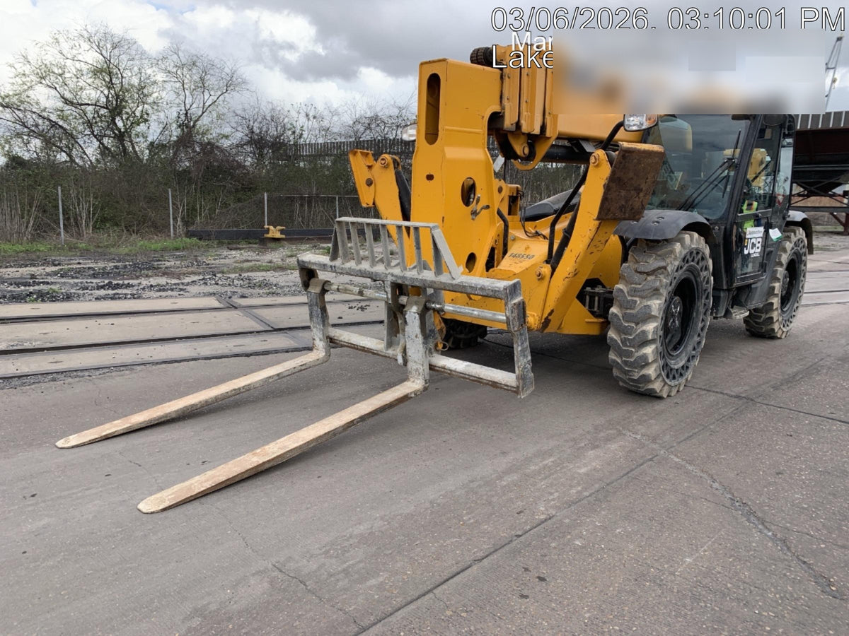 2021 JCB 512-56