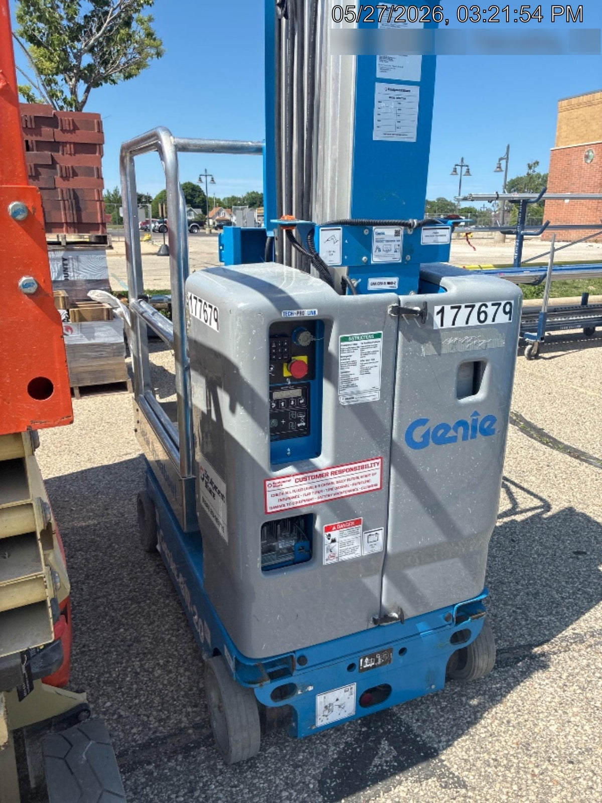 2021 GENIE GR-20