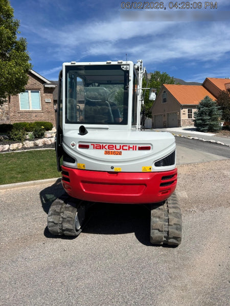 2023 TAKEUCHI TB250-2C